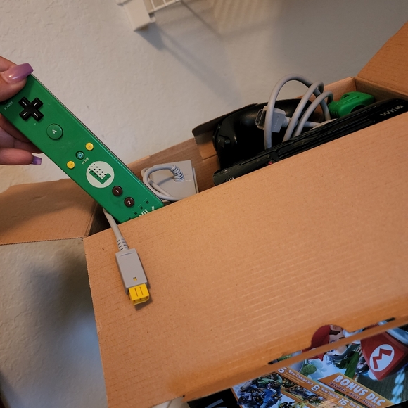 Nintendo Wii U with games, remotes and consoles - Picture 2 of 6